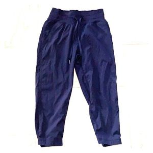 Lulu Lemmon 3/4 pants